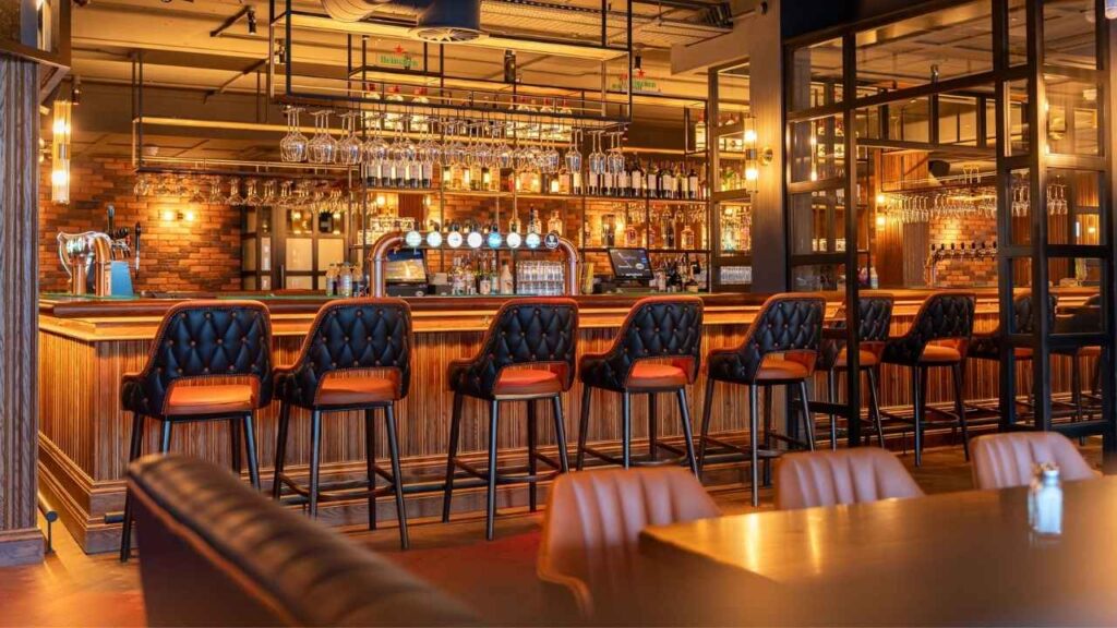 led-video-wall-irish-bar-interior.